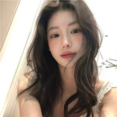 老师，您能坐在我旁边吗？