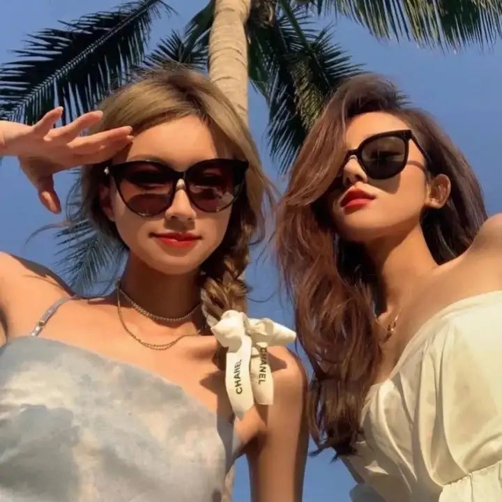 持有秘密的少年们